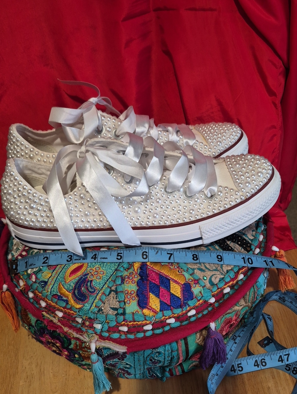 Converse Pearl-Embellished White Low-Top Sneakers - Picture 7 of 10